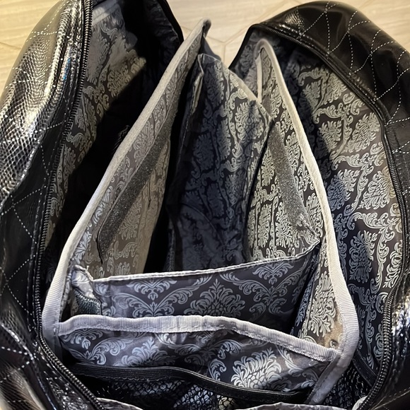 Mary Kay consultant bag with organizer insert. - Picture 5 of 5